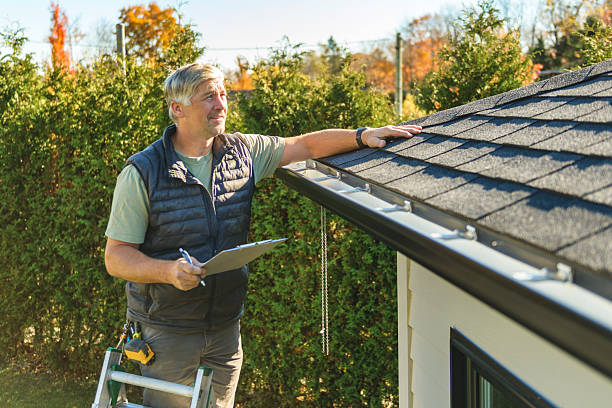 Professional Roofing technician working in Hamlet, NC